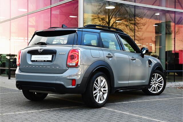 Mini COUNTRYMAN Cooper Pepper Automaat / Panoramadak / Stoelverwarming / LED / Head-Up / Comfort Access / Cruise Control / Park Assistant