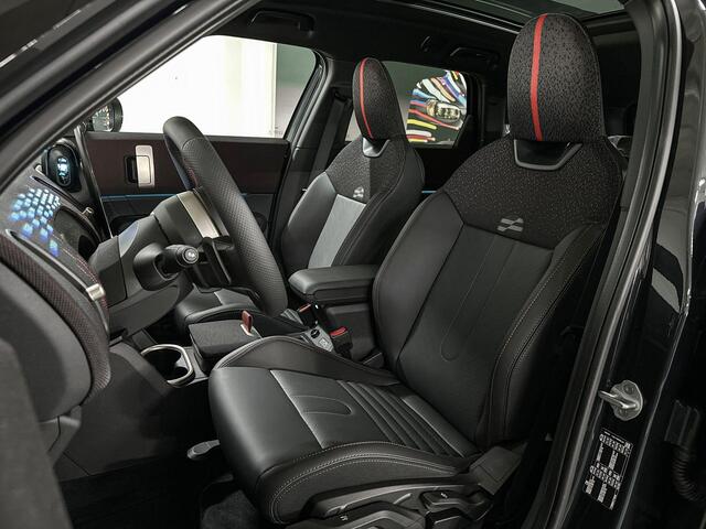 Mini COUNTRYMAN C | John Cooper Works Uitvoering | Pakket M | 19" Runway Spoke Jet Black
