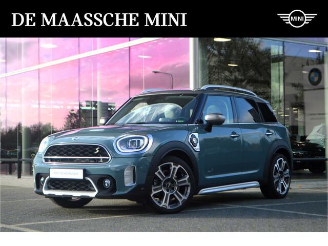 Mini COUNTRYMAN Cooper SE ALL4 Automaat / Panoramadak / Achteruitrijcamera / Active Cruise Control / Comfort Access / Adaptieve LED / Head-Up / Park Assistant
