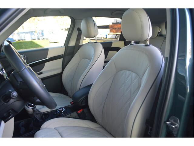 Mini COUNTRYMAN Cooper SE ALL4 Automaat / Panoramadak / Achteruitrijcamera / Active Cruise Control / Comfort Access / Adaptieve LED / Head-Up / Park Assistant