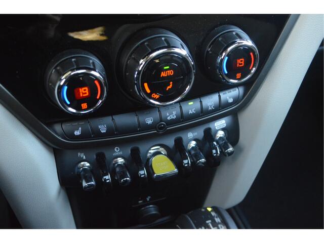Mini COUNTRYMAN Cooper SE ALL4 Automaat / Panoramadak / Achteruitrijcamera / Active Cruise Control / Comfort Access / Adaptieve LED / Head-Up / Park Assistant