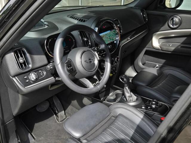 Mini COUNTRYMAN 2.0 CO.S E ALL4 Yours I PANORAMA I LEDER I CAMERA