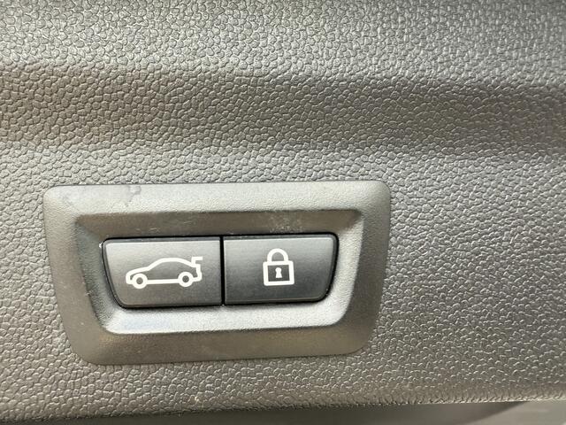 Mini COUNTRYMAN Cooper S E 225 PK ALL4 Chili Panoramadak, Leder comf.intr, Navigatie, LED verl, etc..