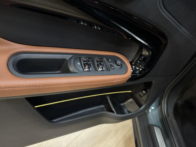 Mini COUNTRYMAN Mini 1.5 Cooper Business Edition Airco ECC | Camera | Adeptive Cruise | LED | Panorama | Harman Kardon | Leder | Isofix | NAP