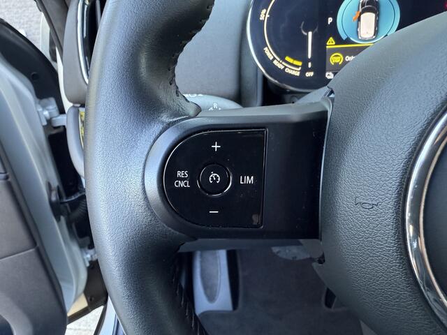 Mini COUNTRYMAN 2.0 Cooper S E ALL4 Northwood Pano/Camera/Apple