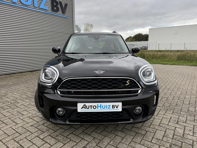 Mini COUNTRYMAN Mini 2.0 Cooper S E ALL4 Classic Leer Cruise Control Navigatie Carplay PDC Stoelverwarming Voorruitverwarming