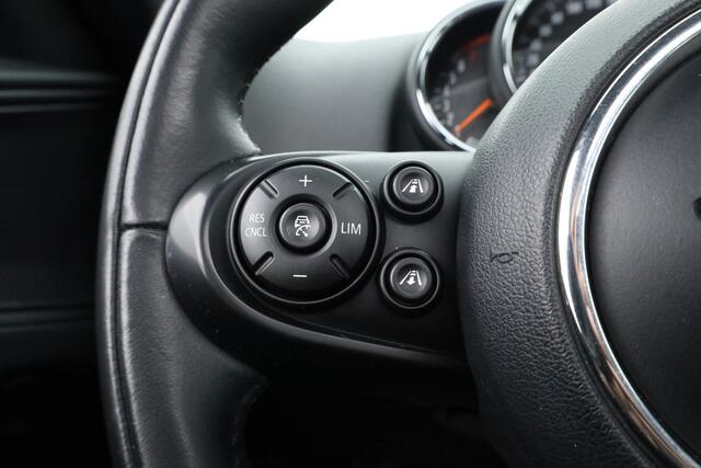 Mini COUNTRYMAN Mini 1.5 Cooper Business Edition | Pano | Trekhaak | Navi | 18'' | ACC | Camera