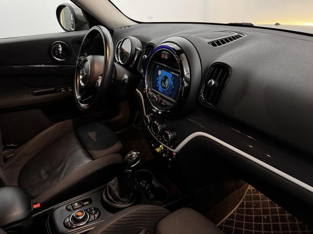 Mini COUNTRYMAN Mini 2.0 Cooper S E ALL4 Pepper Half leder, Navi, Parkeersensoren, Cruise control, Stoelverwarming, Clima, Lichtmetalen velgen