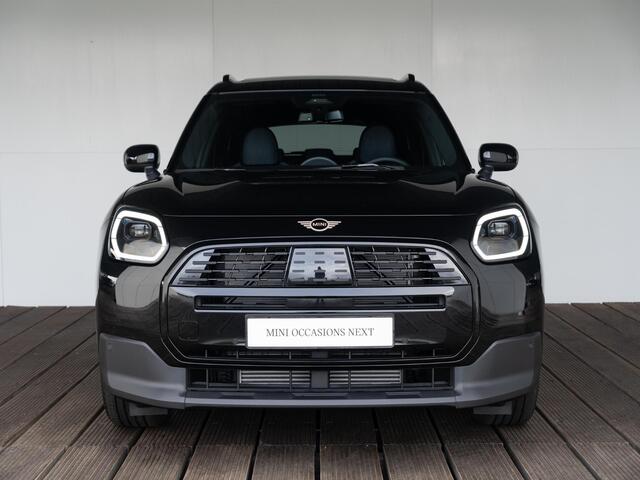 Mini COUNTRYMAN C Classic + M plus pakket + Trekhaak