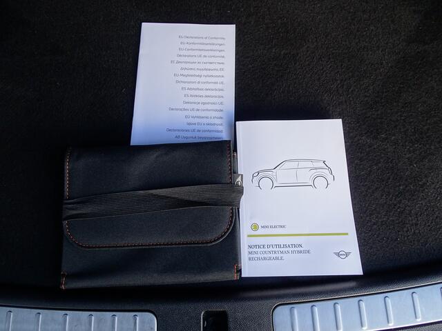 Mini COUNTRYMAN Mini 2.0 Cooper S E ALL4 Untamed Edition Leder Camera Led Driv.Ass. Elek.Stoelen Nav.Pro. 17" LM Velgen