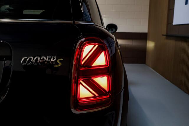Mini COUNTRYMAN Mini 2.0 Cooper S E ALL4 MINI Yours LED/HK/Leder/Camera/Keyless/Pano/ACC/18"