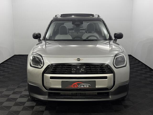 Mini COUNTRYMAN Mini 1.5 C Classic Trim + Package M Pano, Camera, Half leder, Navi, Head-up display, Elektrische achterklep, Winterpakket, Cruise control adaptief, 2 jaar garantie