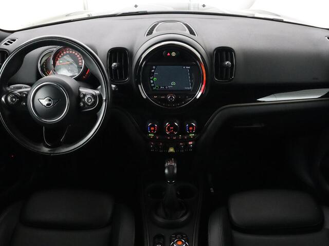 Mini COUNTRYMAN 2.0 Cooper S E Ally Chili | Leder | Stoelverwarming | Adaptive cruise | Navigatie | 19'' | Full LED | Climate control | Bluetooth | Park Assist | PHEV | Plug In