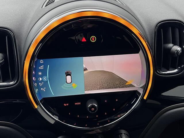 Mini COUNTRYMAN Cooper S E ALL4 AT / Plug-In / EAER 52 km / Leder / Navigatie / Elektrische klep / Elektrische stoelen / Adaptieve CC / Apple Carplay Android / Camera / 17" LM wielen met All Season banden /