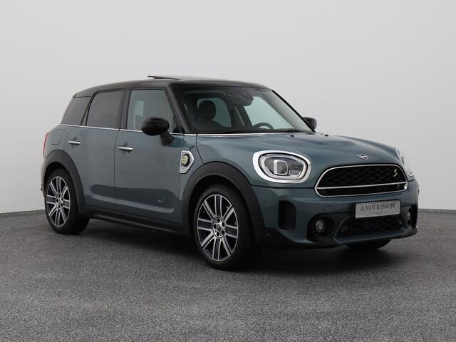 Mini COUNTRYMAN Mini 2.0 Cooper S E ALL4 MINI Yours | PANO | CAMERA | KEYLESS
