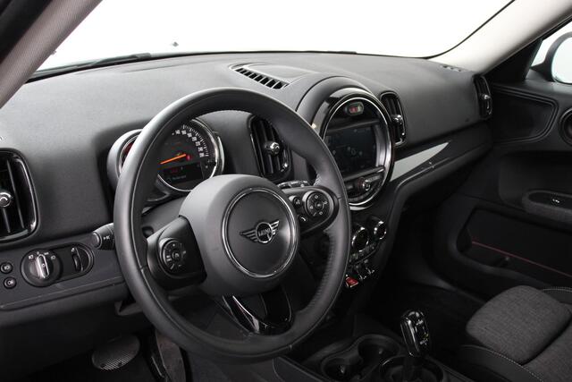 Mini COUNTRYMAN Mini 1.5 Automaat Cooper Chili | Navigatie | Climate control | Cruise control | Lichtmetalen velgen | Parkeer Sensoren