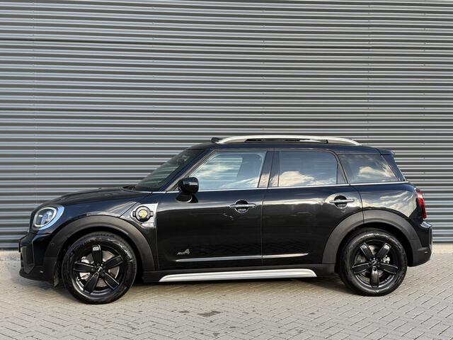 Mini COUNTRYMAN 2.0 Cooper SE ALL4 Northwood Pano/Camera/Apple