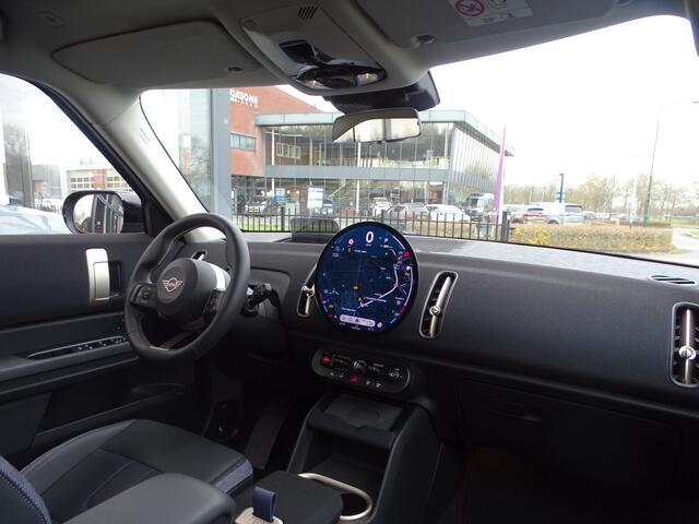 Mini COUNTRYMAN Mini S 2.0 S ALL4 M Sportpakket Plus Pano.Dak Elek.Trekhaak Head-Up Driv.Ass Led 19"LM Velgen