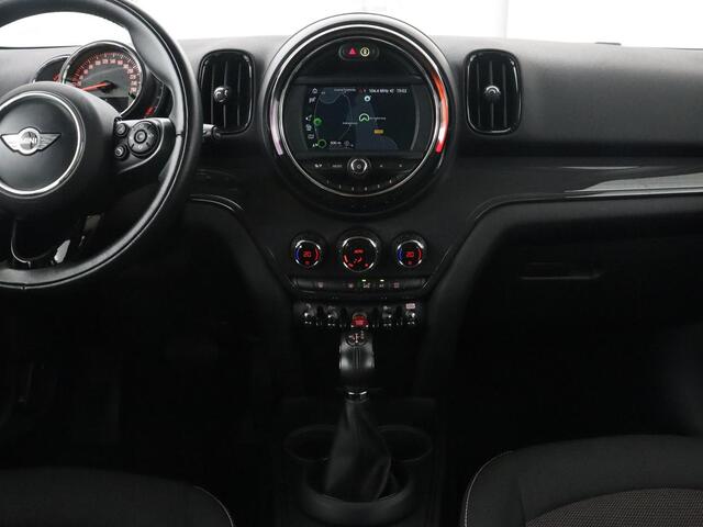 Mini COUNTRYMAN 1.5 Cooper Chili | Automaat | Full LED | Navigatie | Parkeerhulp | Climate control | 17'' | Bluetooth | Cruise control