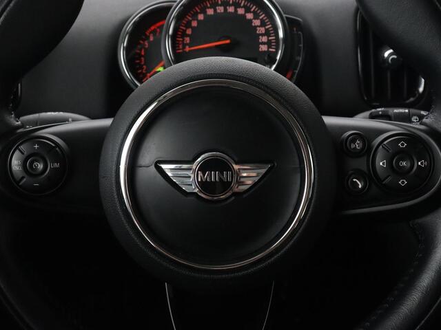 Mini COUNTRYMAN 1.5 Cooper Chili | Automaat | Full LED | Navigatie | Parkeerhulp | Climate control | 17'' | Bluetooth | Cruise control