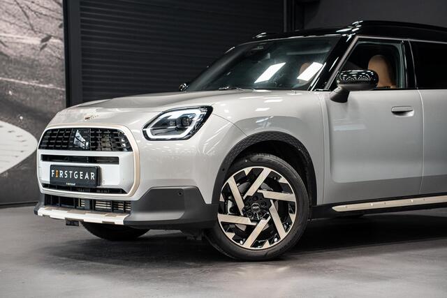 Mini COUNTRYMAN Mini 1.5 C Favoured M *Panorama / Head-up Display / Keyless Entry / Apple Carplay / LED-verlichting*