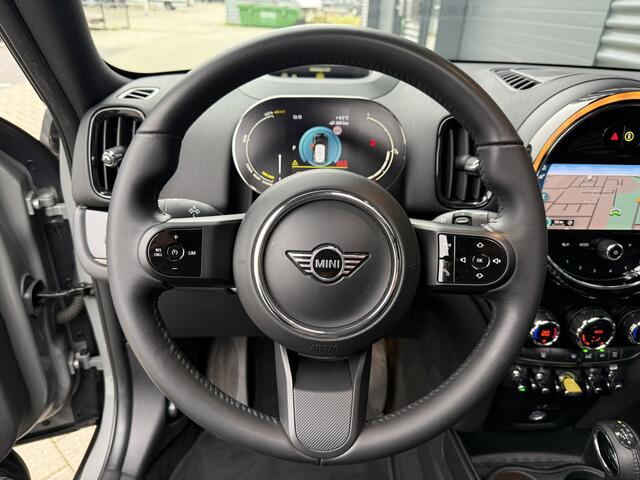 Mini COUNTRYMAN 2.0 Cooper SE ALL4 Northwood Pano/Camera/Leder/Apple