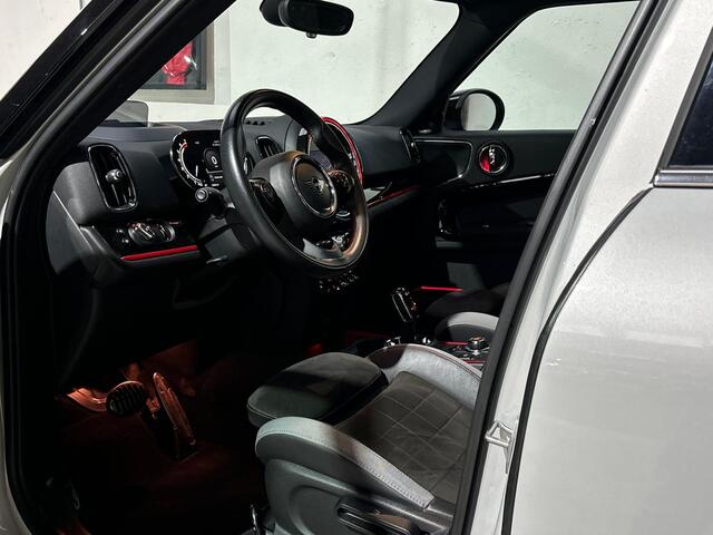 Mini COUNTRYMAN Mini 2.0 Cooper S ALL4 Hammersmith | JCW | Panoramadak | Harman Kardon | Apple Carplay | NL auto |