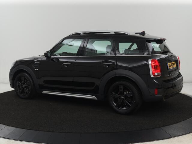 Mini COUNTRYMAN Mini 1.5 Cooper | Panoramadak | Leder | Stoelverwarming | Climate Control | JCW pakket | Head-up | Harman/Kardon