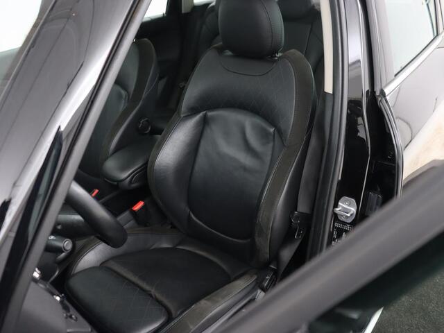 Mini COUNTRYMAN Mini 1.5 Cooper | Panoramadak | Leder | Stoelverwarming | Climate Control | JCW pakket | Head-up | Harman/Kardon