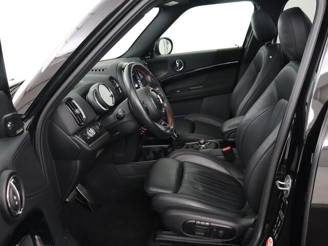 Mini COUNTRYMAN 2.0 John Cooper Works ALL4 Chili | Panoramadak | Leder | Adaptive cruise | Stoelverwarming | Head-Up | Camera | Memory | Carplay | Navigatie | Full LED | Origineel NL