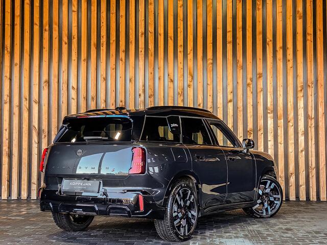 Mini COUNTRYMAN 2.0 S ALL4 204PK John Cooper Works XL | HARMAN KARDON | PANO | HEAD-UP | DRIVING ASSISTANCE PRO | STOEL EN STUURVERWARMING |