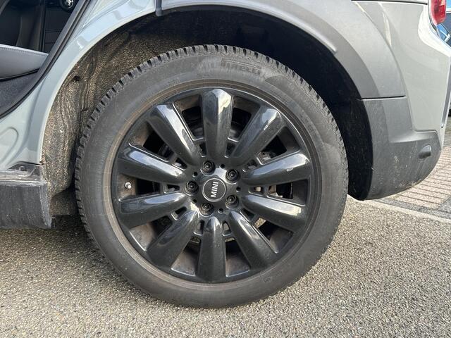 Mini COUNTRYMAN Mini 1.5 Cooper S E ALL4 PHEV Plug-in Hybride | Direct Rijklaar & Leverbaar | Panorama Dak | Stoelverwarming | Adaptieve Cruise Control | CarPlay & Camera | 12 Mnd BOVAG Garantie