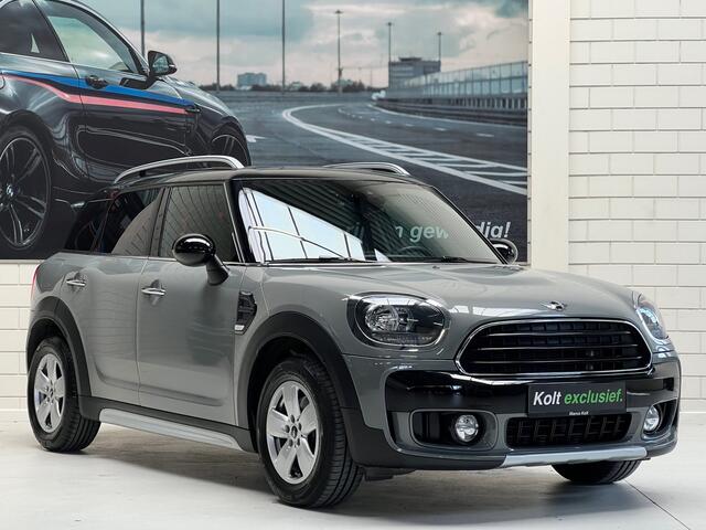 Mini COUNTRYMAN Mini 1.5 Cooper Chili Turbo 136 PK / Airco / 17" LM Velgen / Park Sensors / Privacy Glas / Roofrails / Trekhaak / Hoge Instap!