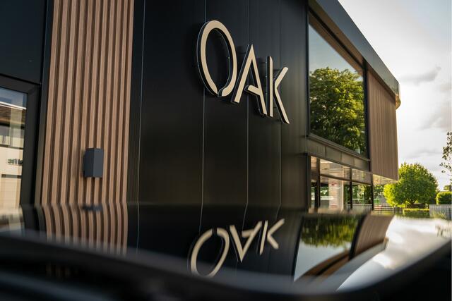 Mini COUNTRYMAN 1.5 Cooper SE Hybride ALL4 Yours | Navigatie | Lounge Leder | ACC | 18"LM | Enigmatic Black