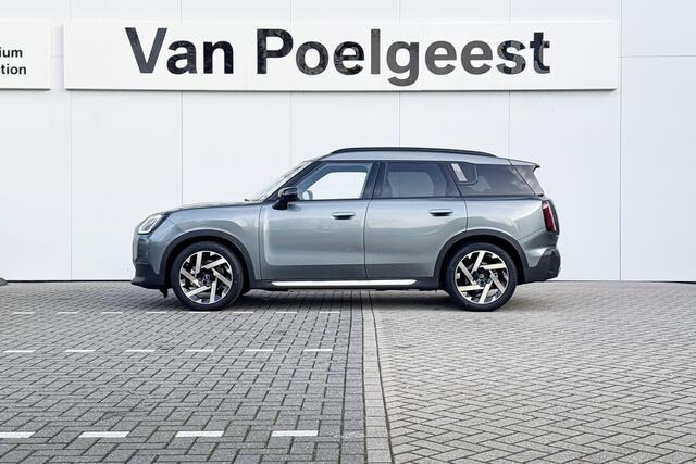 Mini COUNTRYMAN E Favoured 66.5 kWh M Pakket