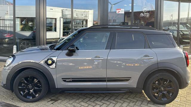 Mini COUNTRYMAN Mini 1.5 Cooper S E ALL4 | Volledig Dealeronderhouden | Zeer Nette Staat | Achteruitrijcamera | 2 Sleutels |