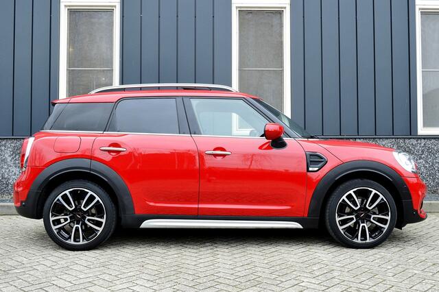 Mini COUNTRYMAN Mini 1.5 JCW Uitvoering Rijklaarprijs-Garantie Panoramadak Sport interieur Led Navigatie Trekhaak