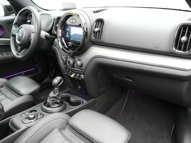 Mini COUNTRYMAN 1.5 Cooper S E ALL4 MINI Yours Plug In Hybrid 220pk Dealer O.H PHEV | Panodak | Adaptive Cruise | Head Up | Lederen Sportstoelen Verwarmd | 19"L.M | Camera | Sfeerverlichting | Keyless | Apple Carplay |