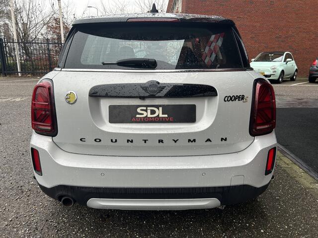 Mini COUNTRYMAN Mini 1.5 Cooper S E ALL4 Classic // FULL LED // NAVI + CARPLAY // KEYLESS // CAMERA // SHADOW LINE // STOELVERWARMING