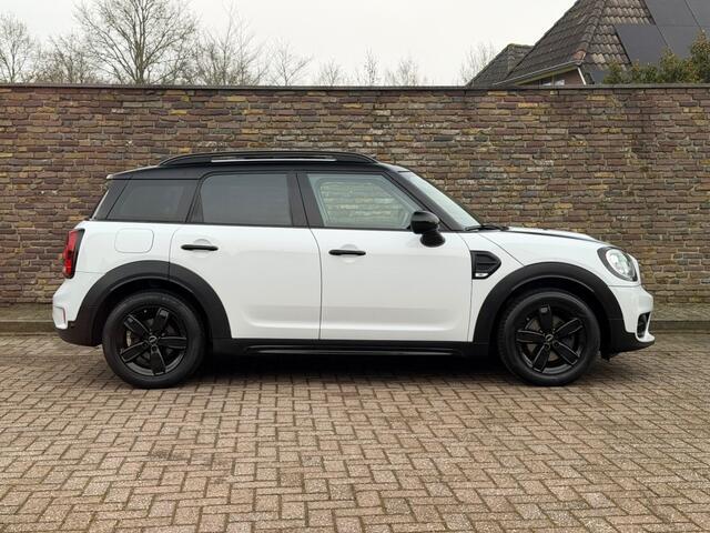 Mini COUNTRYMAN 1.5 COOPER CHILI Automaat Panodak LED Leer