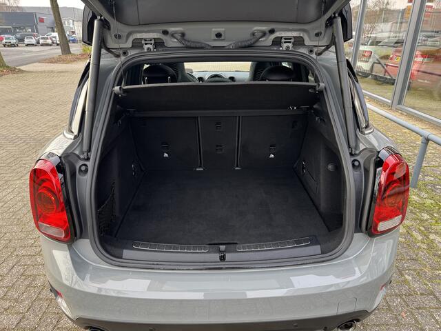 Mini COUNTRYMAN Mini 2.0 John Cooper Works ALL4 White Silver Edition 306PK-ALCANTARA-VOL