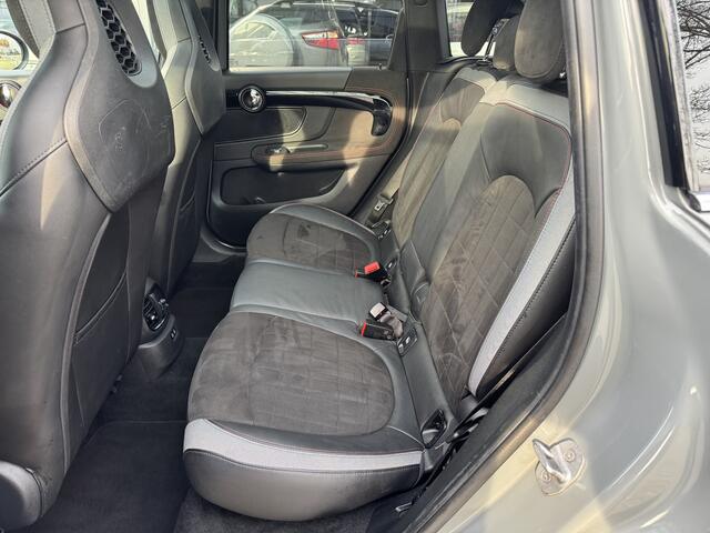 Mini COUNTRYMAN Mini 2.0 John Cooper Works ALL4 White Silver Edition 306PK-ALCANTARA-VOL