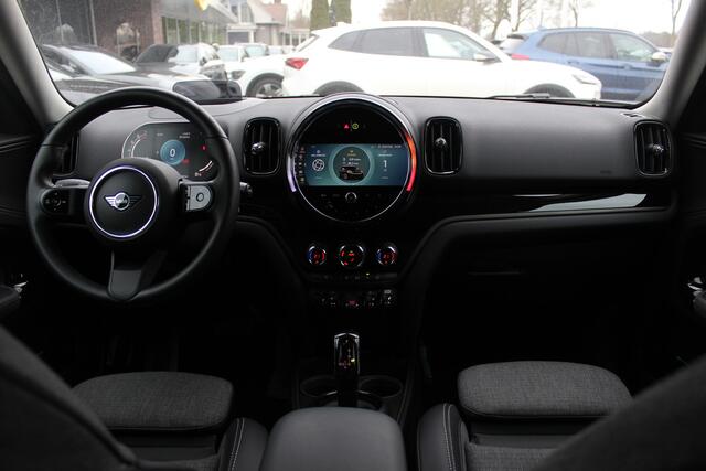 Mini COUNTRYMAN Mini 2.0 Cooper S ALL4 Classic / Trekhaak / Camera / Head-up / Keyless / 18'' / CarPlay / Stoelverwarming / DAB / Cruise Control