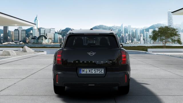 Mini COUNTRYMAN Mini E Blackyard 66.5 kWh SEAF Stoelverwarming | head up display | Getint Glas |