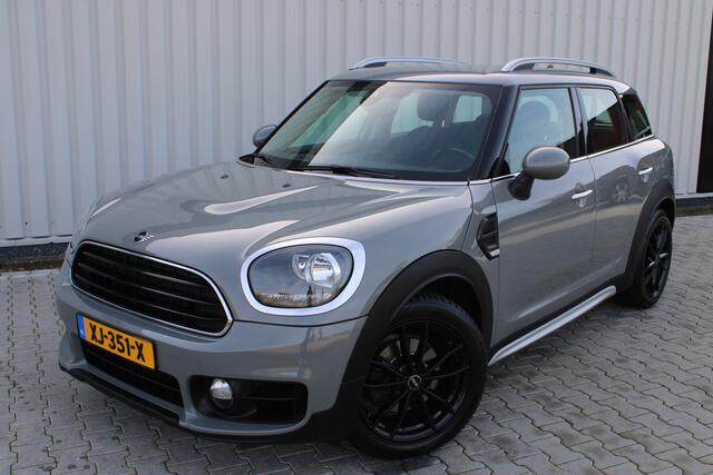 Mini COUNTRYMAN Mini 1.5 Cooper Dutch Made Edition | Incl. 12 maanden garantie | 100% dealer onderhouden | Cruise control | Climate control | Navigatie | Bluetooth |Apple carplay |