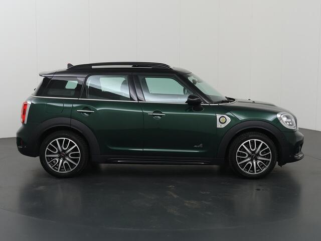 Mini COUNTRYMAN Mini 1.5 Cooper S E ALL4 | Panoramadak | Sportstoelen | Groot Navigatie | Camera | Standkachel | Harman/Kardon | LED |