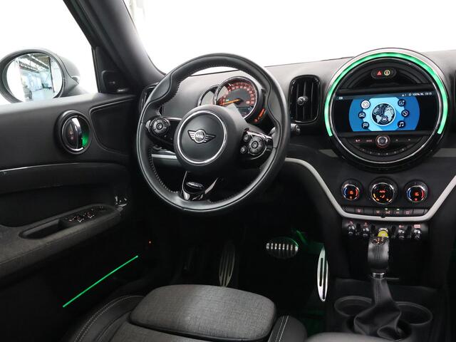 Mini COUNTRYMAN Mini 1.5 Cooper S E ALL4 | Panoramadak | Sportstoelen | Groot Navigatie | Camera | Standkachel | Harman/Kardon | LED |