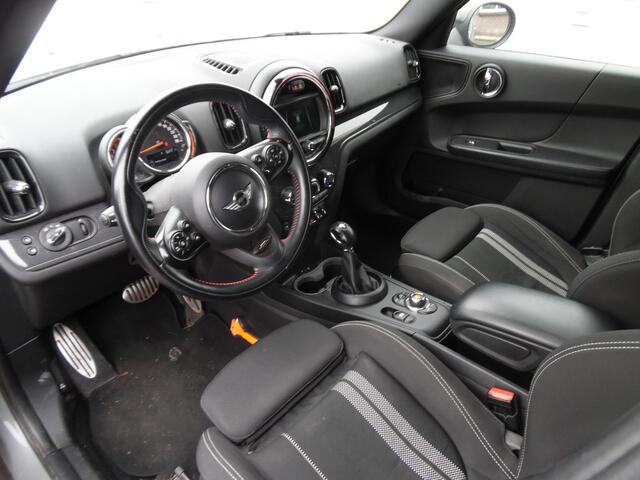 Mini COUNTRYMAN Mini 2.0 Cooper D Pepper