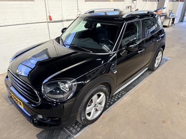 Mini COUNTRYMAN Mini 1.5 Cooper Salt Automaat Trekhaak Cruise Clima Navi