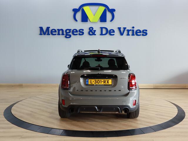 Mini COUNTRYMAN Mini 2.0 John Cooper Works ALL4 Chili JCW Airco ECC | Panorama | Trekhaak | Adaptive Cruise | Harman Kardon | Memory | Virtual | Trekhaak | Isofix | NAP